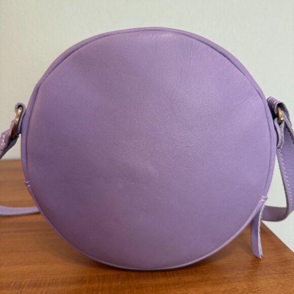 Portland Leather Large Circle Crossbody Bag in Lavender - Picture 4 of 7